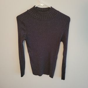 No Boundaries Black/ White (glitter) Sweater Size XL/XG (15-17)